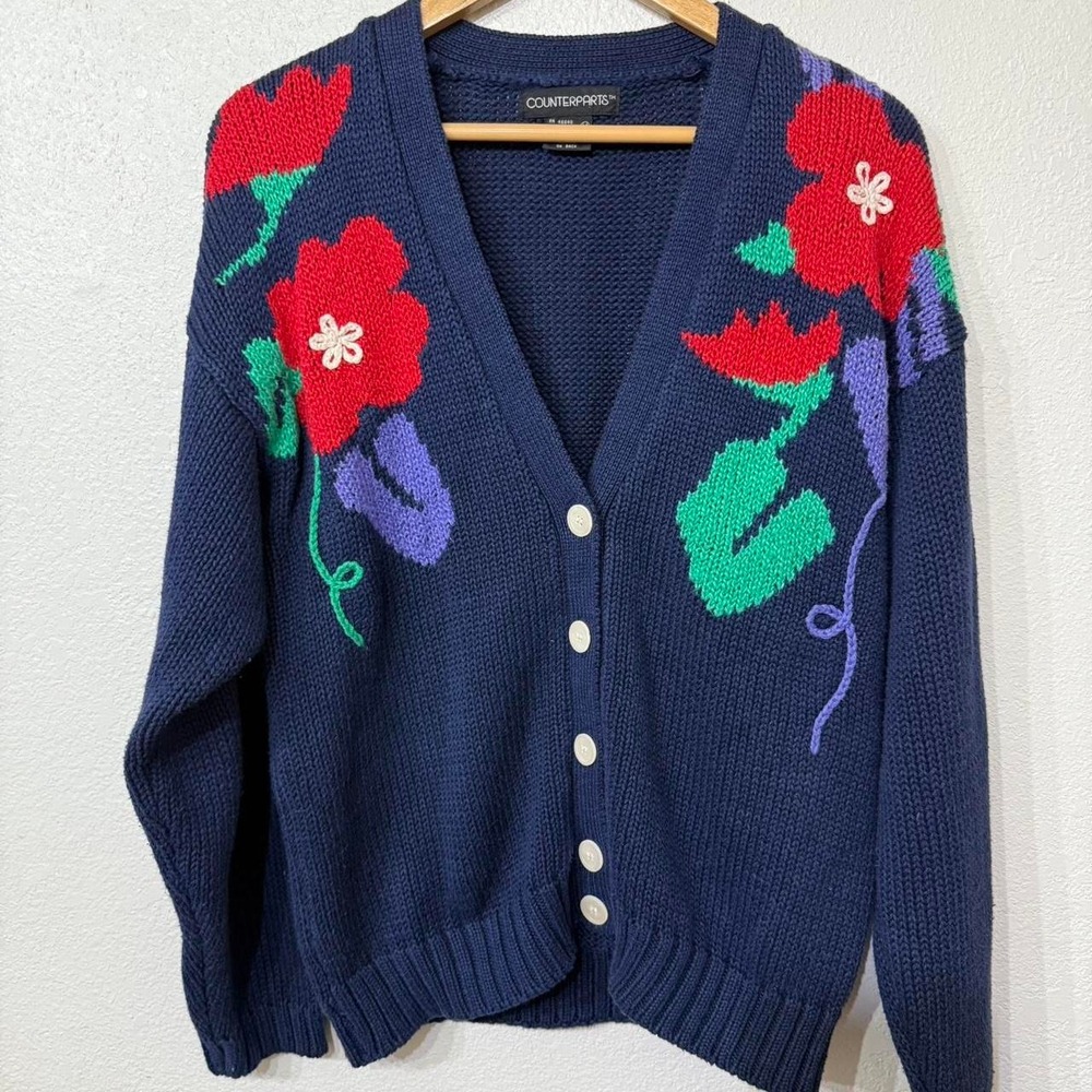 Navy blue floral cardigan with‎ button front